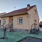 펜션 Disfrutar Y Relajarse El Robledal Zarzuela del Monte