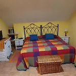 Disfrutar Y Relajarse En El Robledal Сasa de vacaciones