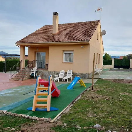 Disfrutar Y Relajarse En El Robledal Holiday home Zarzuela del Monte