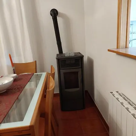 Disfrutar Y Relajarse En El Robledal